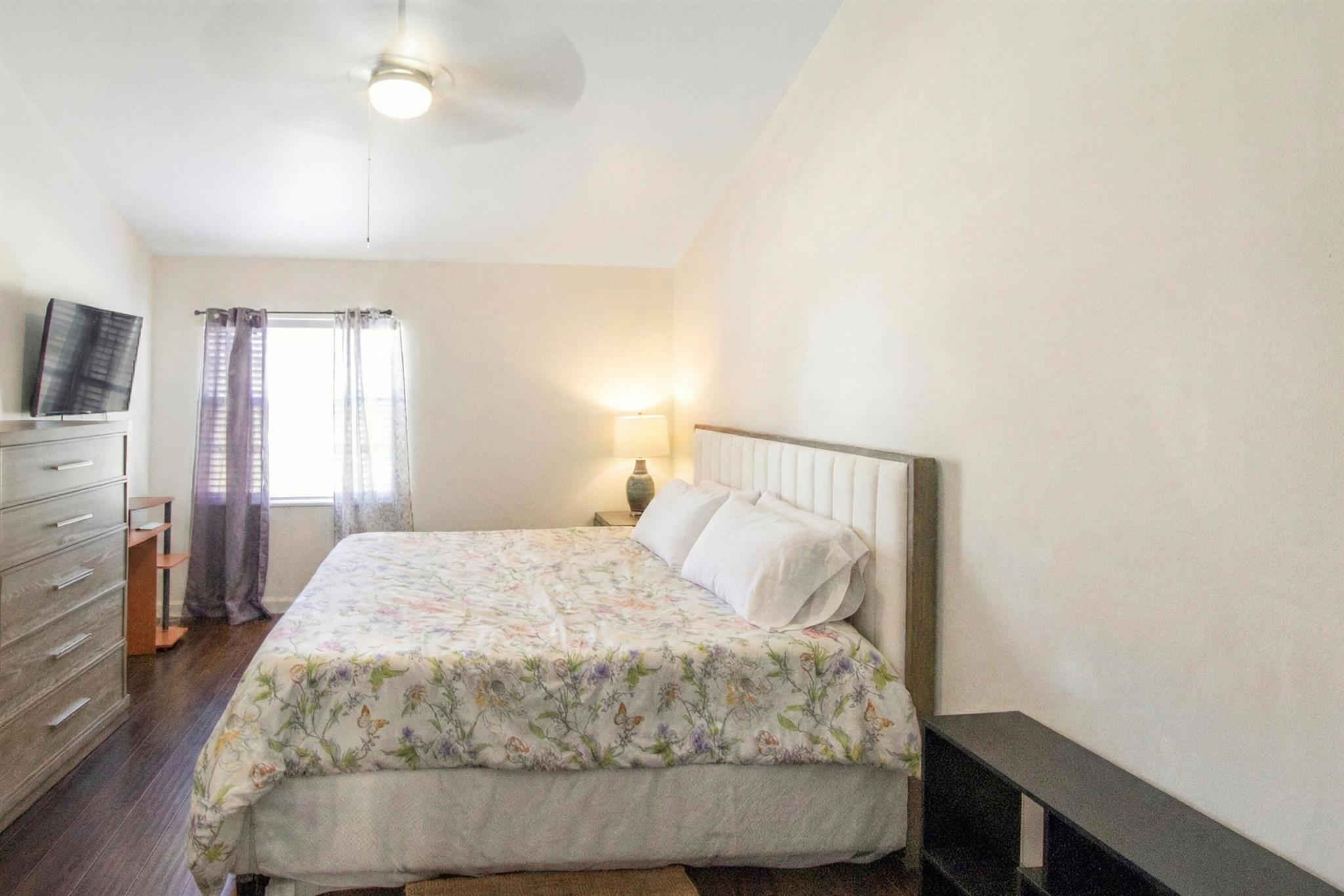 JOGGERS RUN - Residential