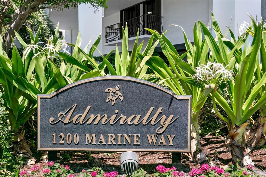 Add your personal remodel touches to this 2 bedroom 2 bath condo. From your balcony,enjoy beautiful views of Old Port Cove Lagoon, Mega Yacht Marina and Lost Tree Village. Private tennis courts.Two mile walking path along the water.Restaurant on premises.Hot water heater new 2018, A/C new 2017.