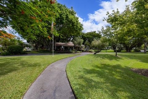 Tiny photo for 575 Oaks Lane #708, Pompano Beach, FL 33069 (MLS # B26086378)