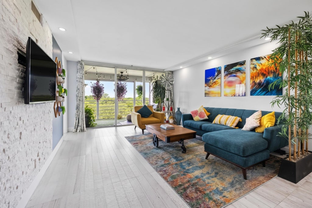 Photo of 575 Oaks Lane #708, Pompano Beach, FL 33069 (MLS # B26086378)