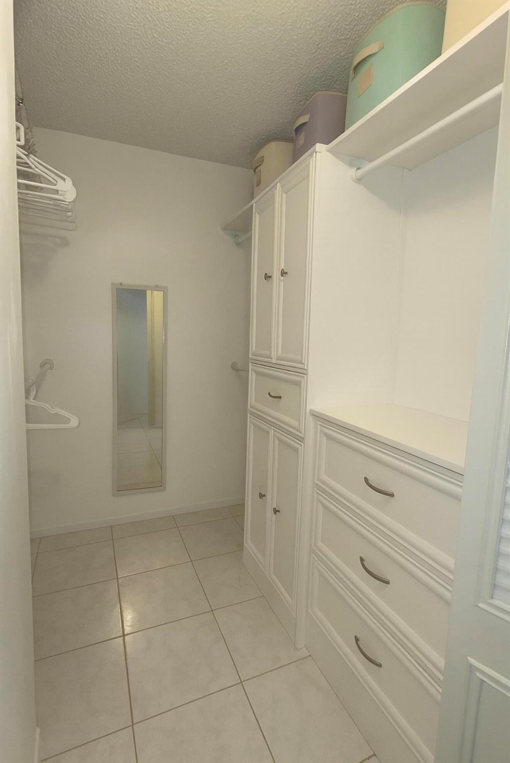 PALM CLUB WEST VILLAGE I - Residential