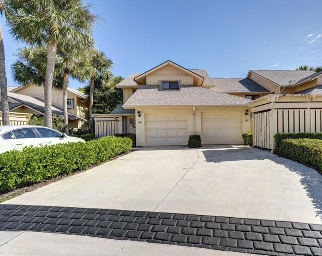 Photo of 16914 Waterbend Dr #167, Jupiter, FL 33477 (MLS # R11125593)