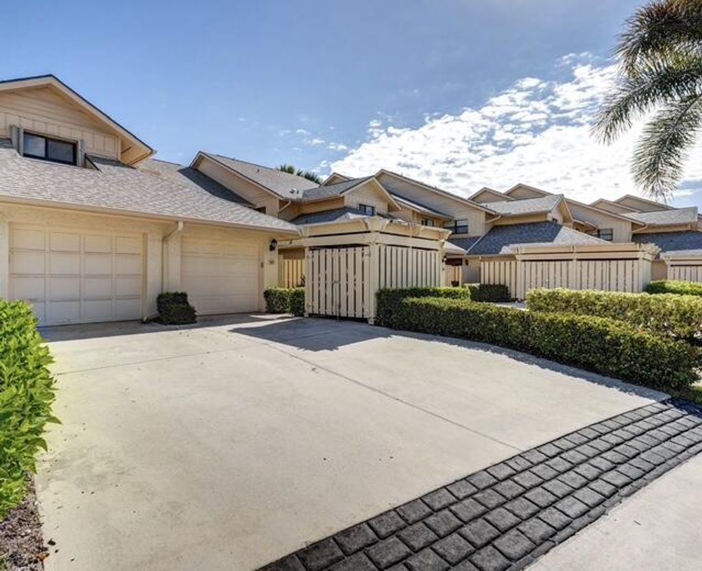 Photo of 16914 Waterbend Dr #167, Jupiter, FL 33477 (MLS # R11125593)