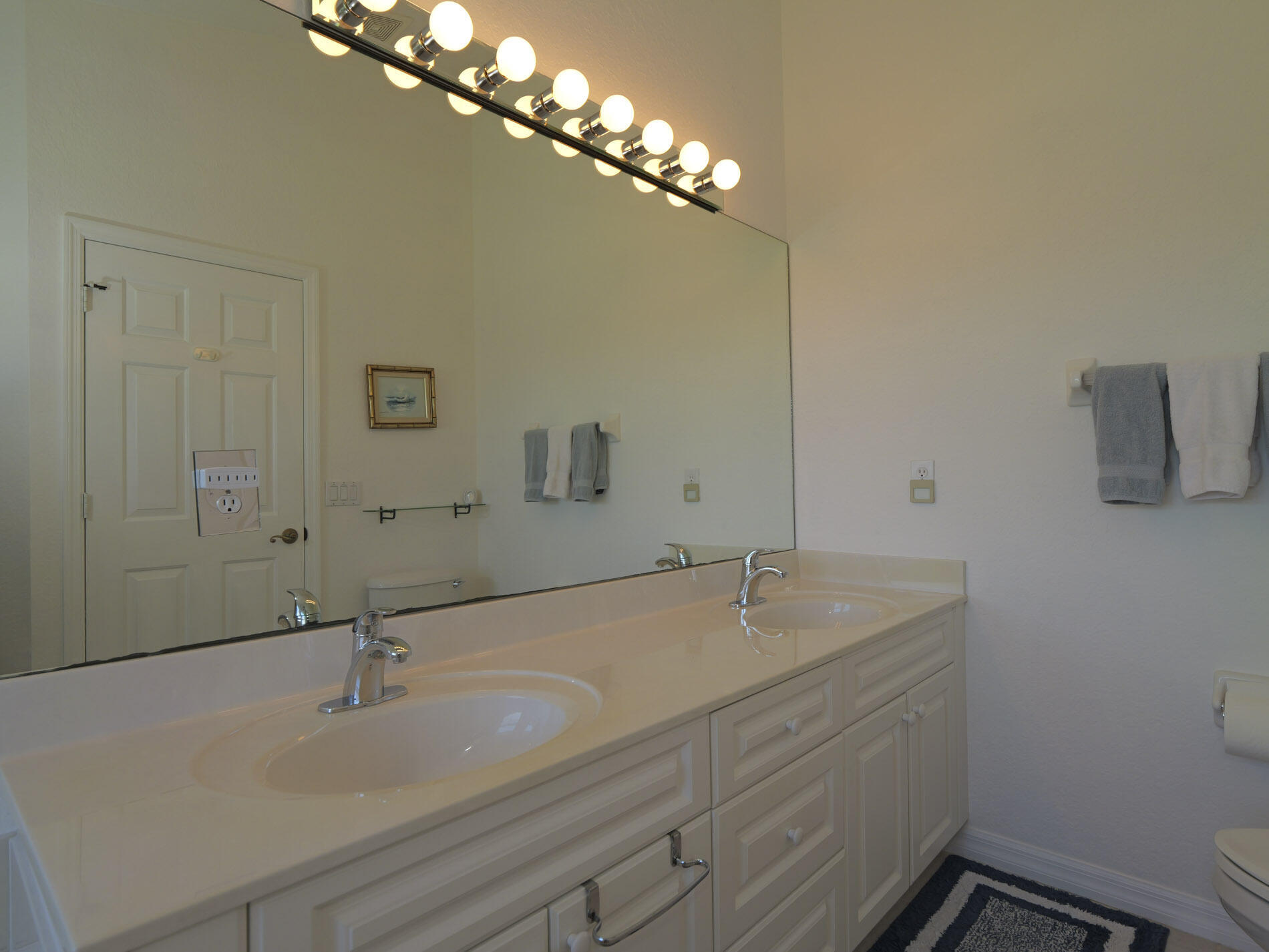 RIVERSIDE AT SANDS CONDOMINIUM - Residential