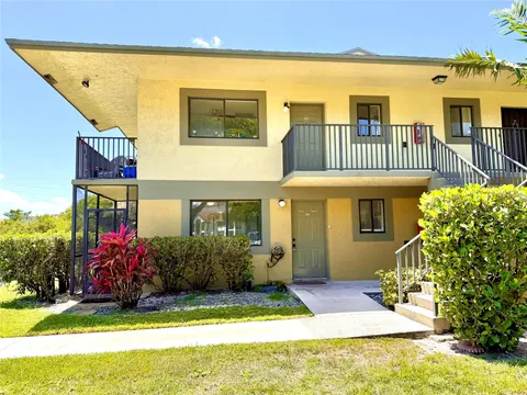 567 Trace Cir Unit 111, Deerfield Beach, FL MLS: F10495254