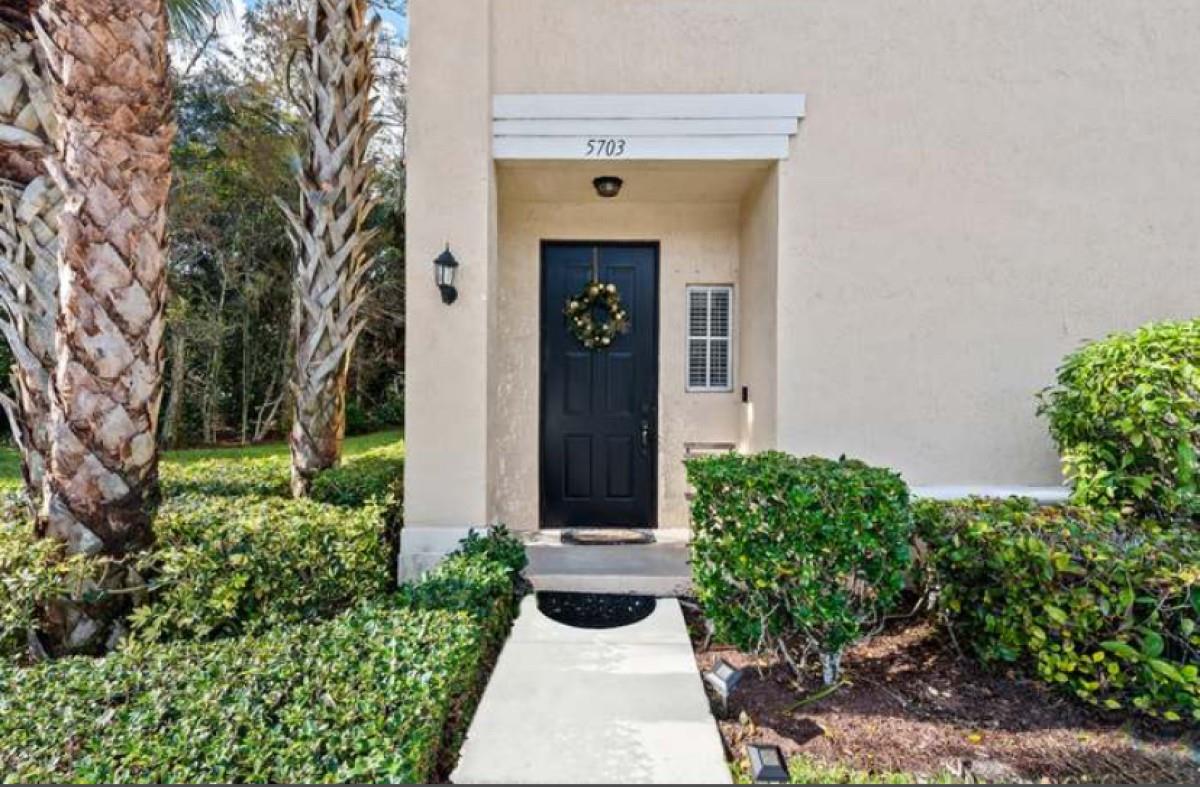 Come see this beautifully maintained 3 bedroom, 2.5 bathroom townhouse conveniently located within the highly sought after gated community of Victoria Isles in fabulous Coconut Creek.