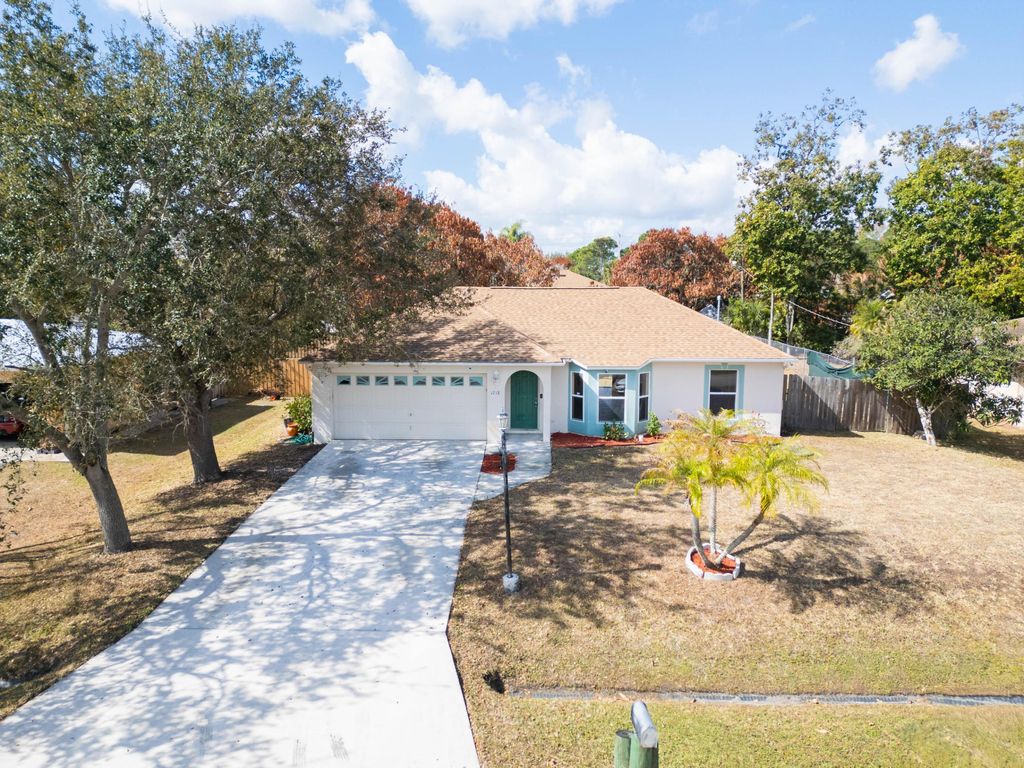 Photo of 1718 SE Aires Lane, Port Saint Lucie, FL 34984 (MLS # R11167391)