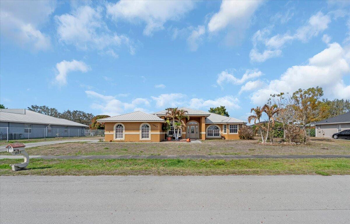 RIDGEVIEW ESTATES ADD 2 - Residential