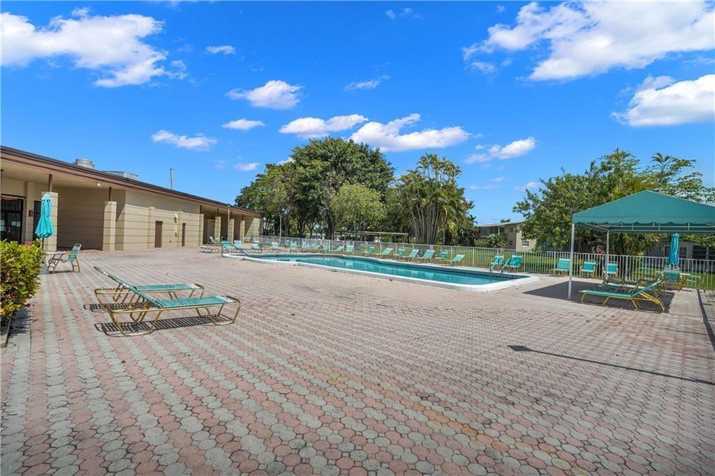 Oriole Gardens 15 Condo - Residential Lease