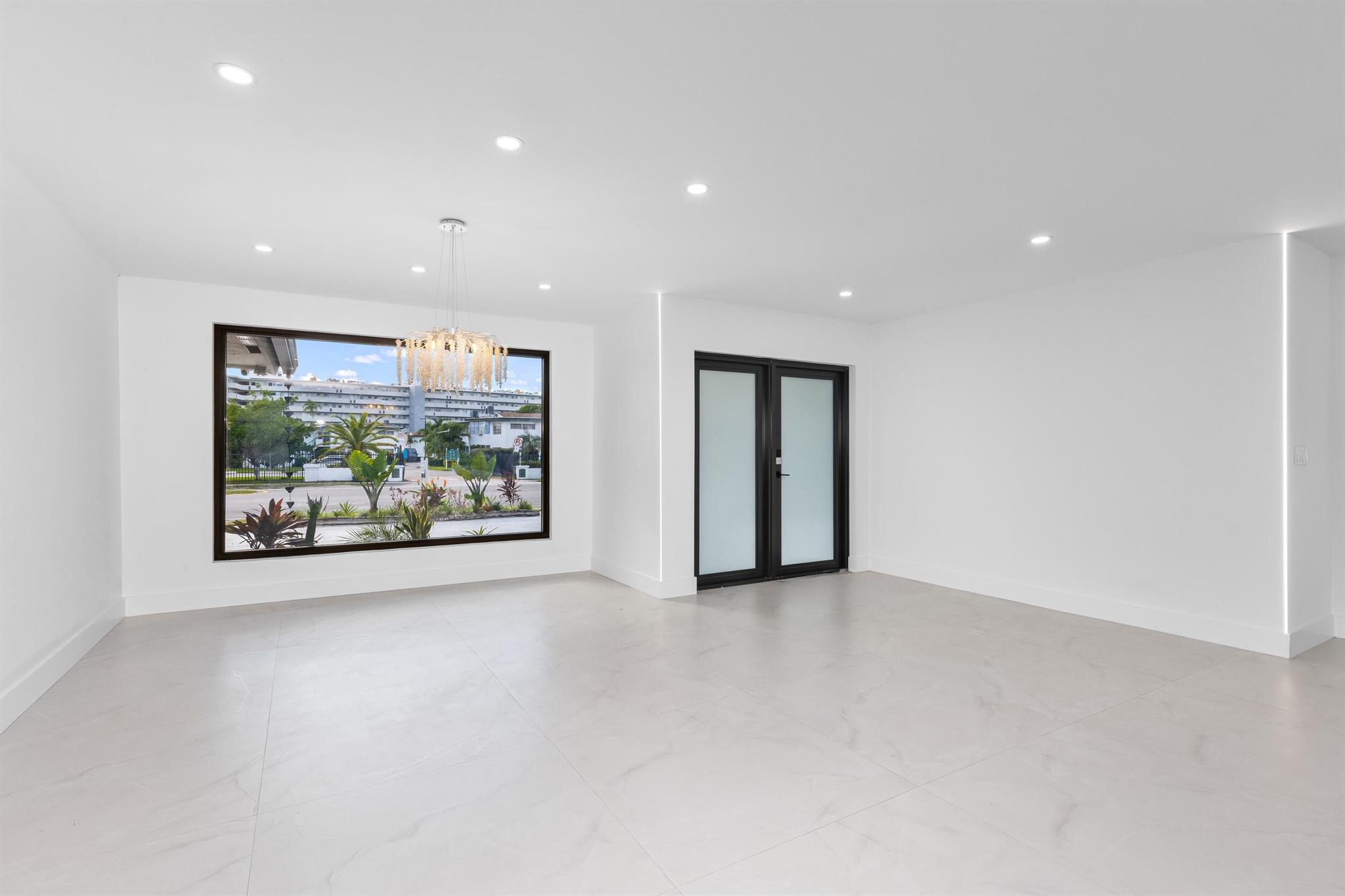 GREYKNOLL GOLF ESTS - Residential