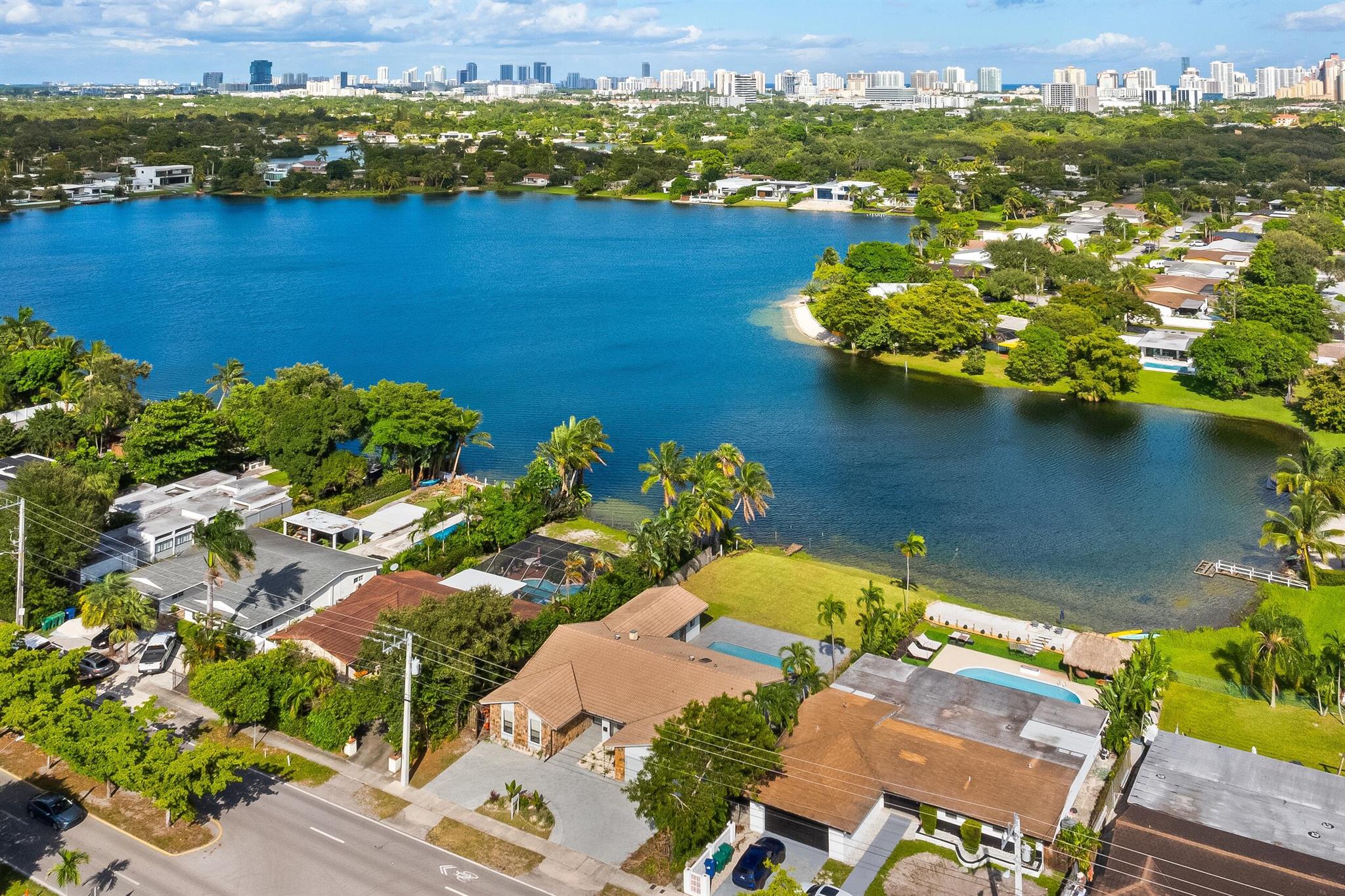 GREYKNOLL GOLF ESTS - Residential