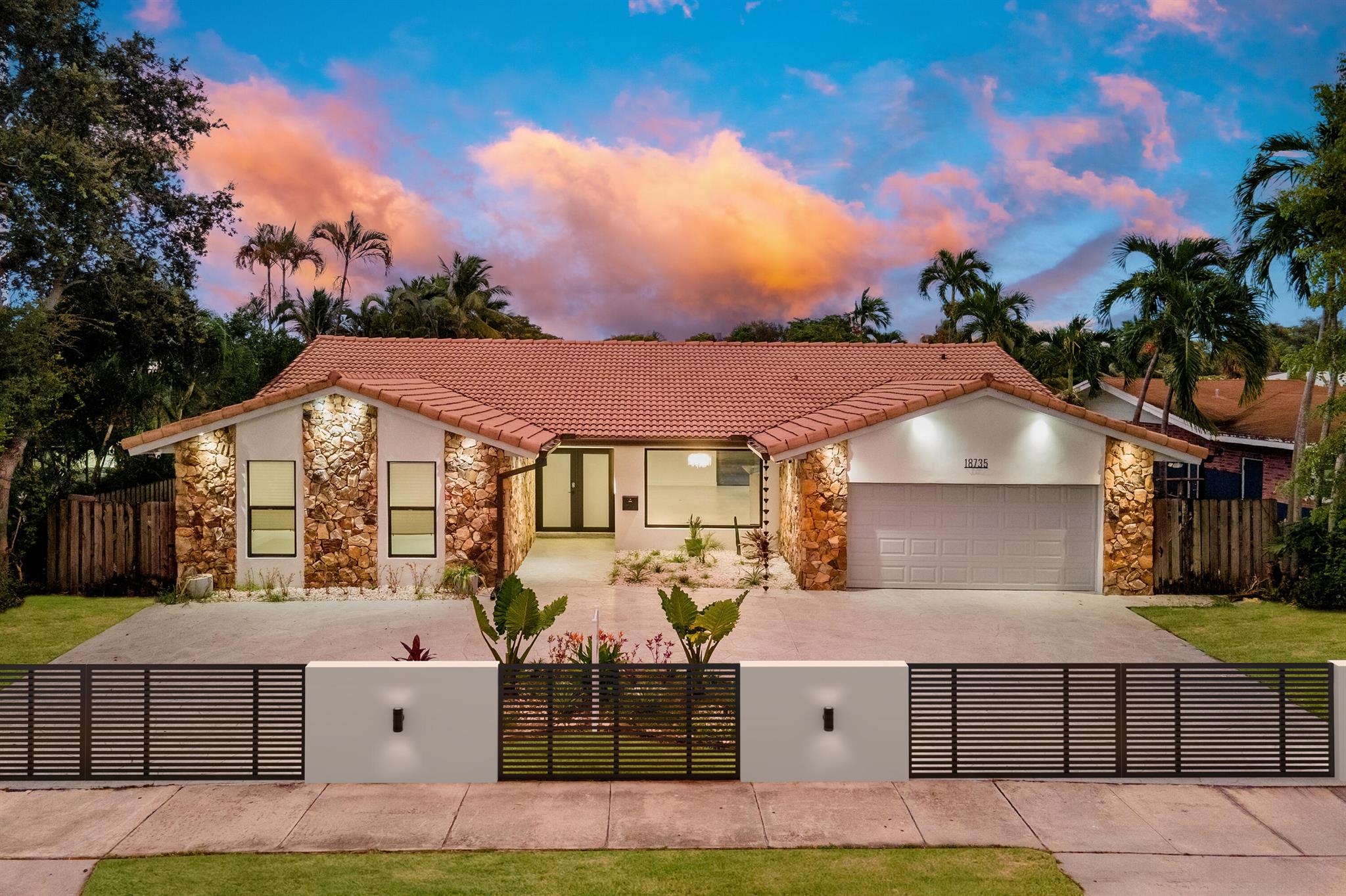 GREYKNOLL GOLF ESTS - Residential