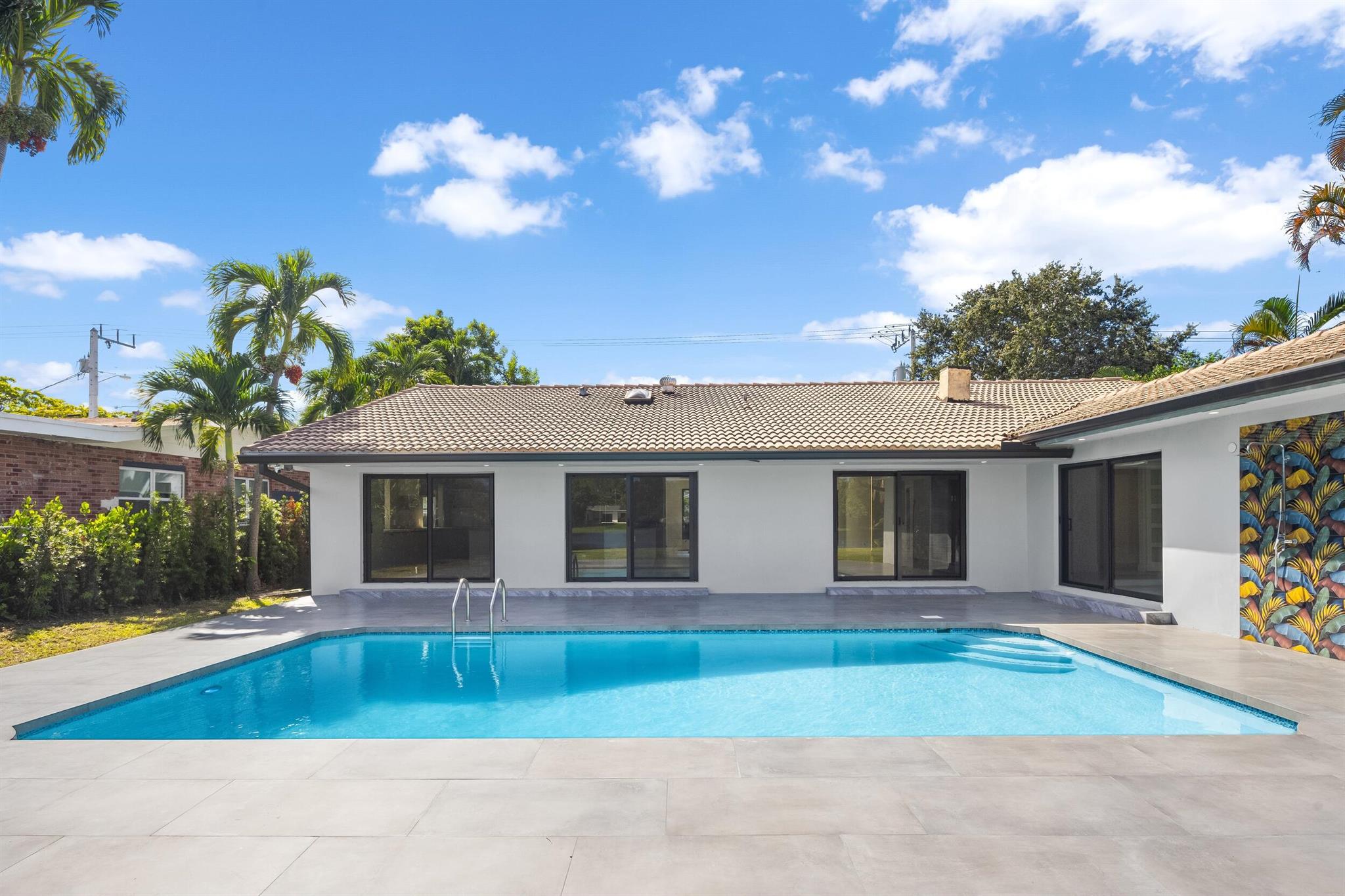 GREYKNOLL GOLF ESTS - Residential