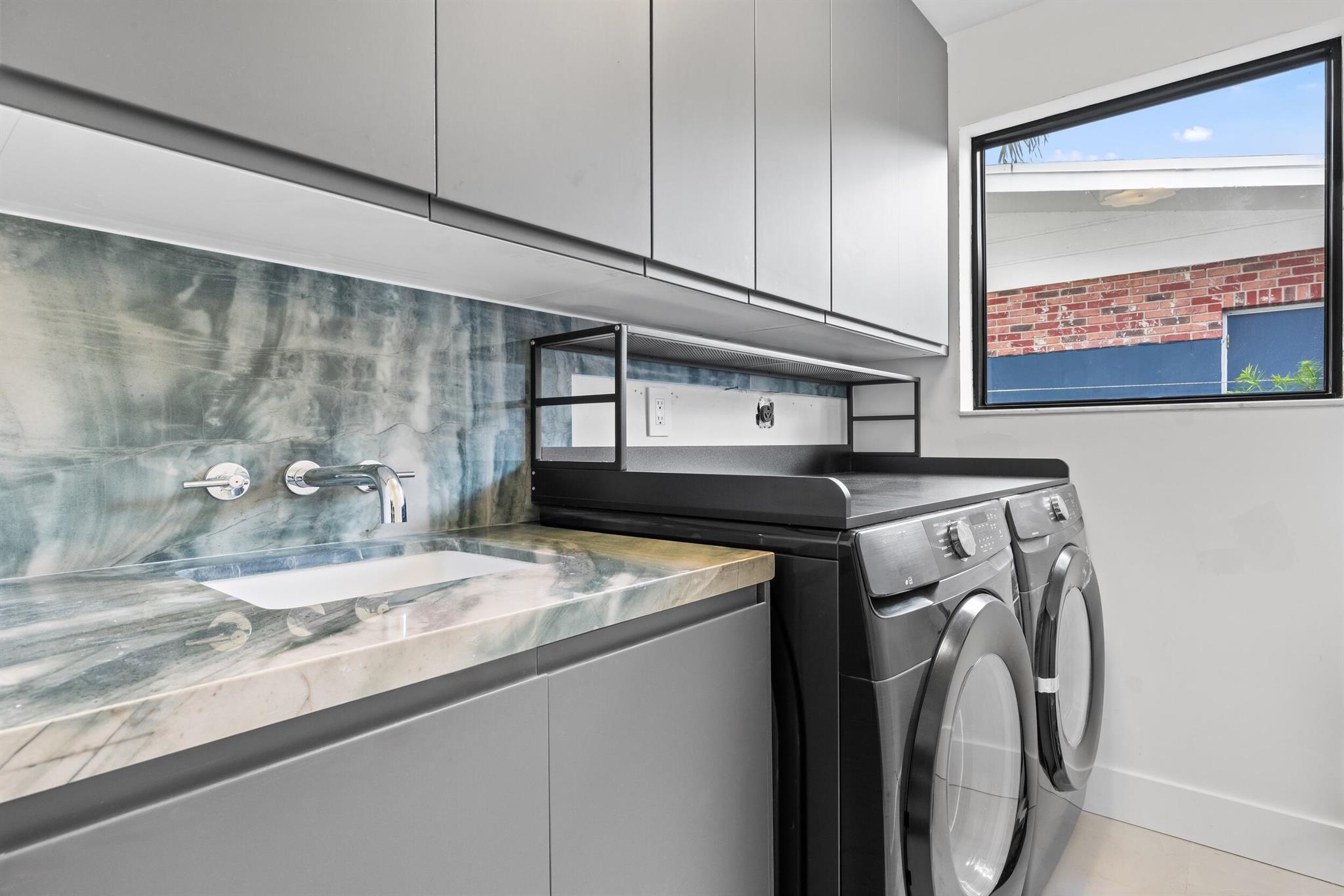 GREYKNOLL GOLF ESTS - Residential