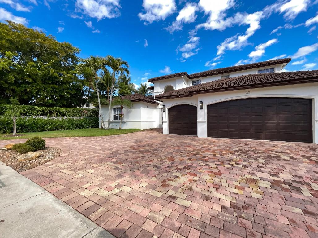 PASADENA AT PEMBROKE SHORES - Residential