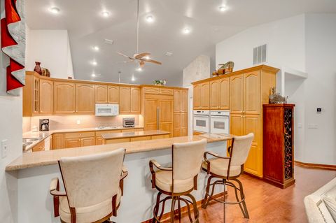 Tiny photo for 3706 SECLUDED OAK Court, Melbourne, FL 32934 (MLS # B26054461)