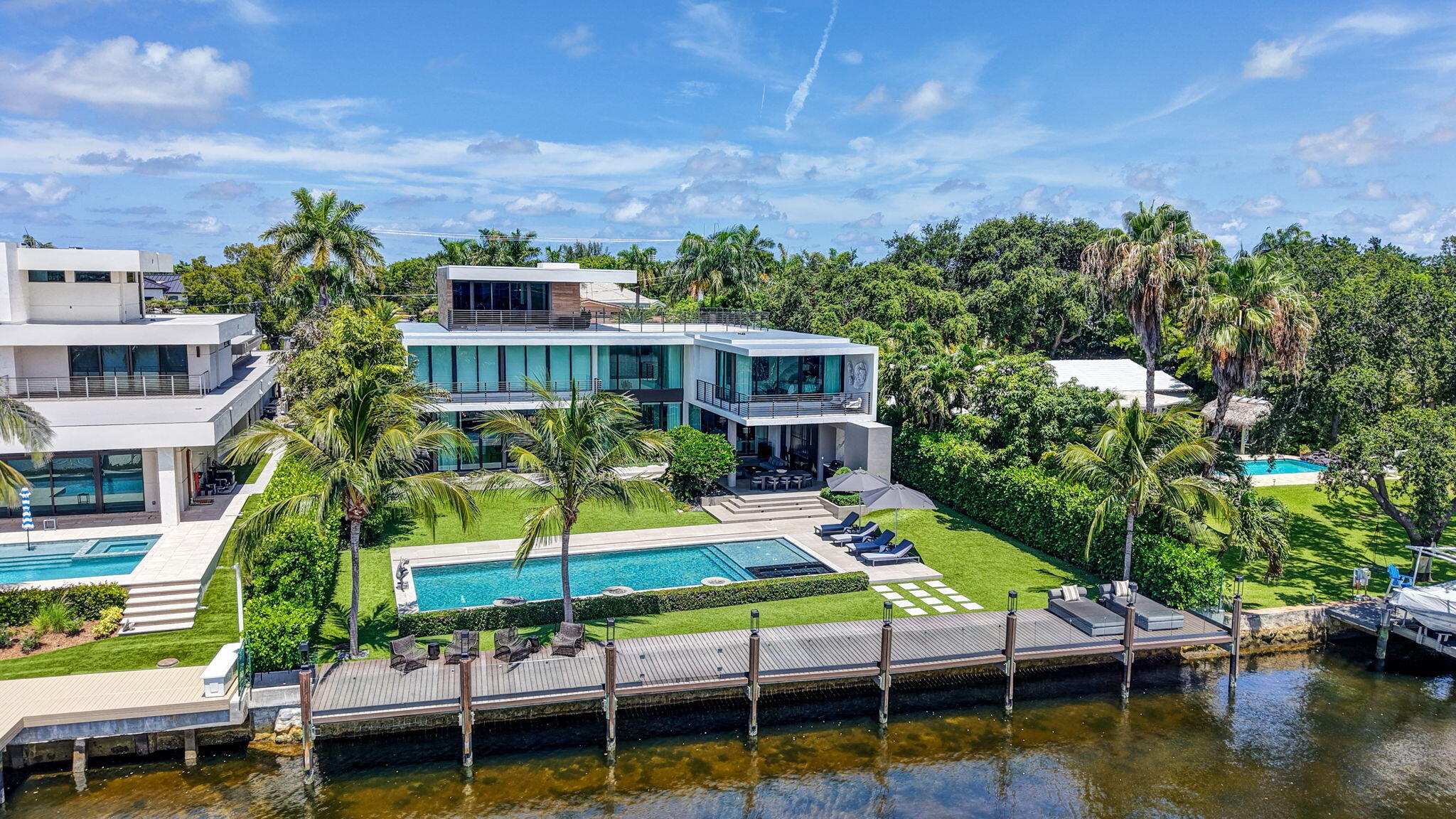 1529 Middle River Drive