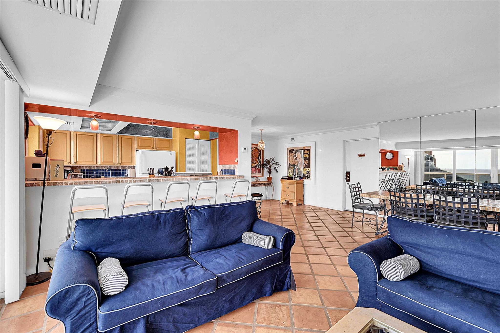 Vantage View Condo - Residential Lease