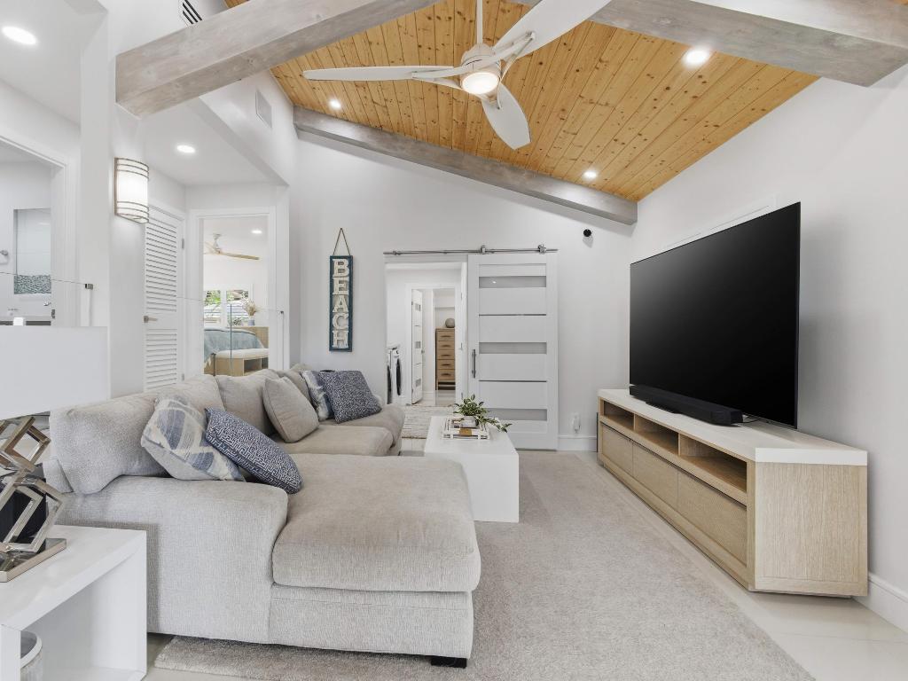 SEACREST PARK - Residential Lease