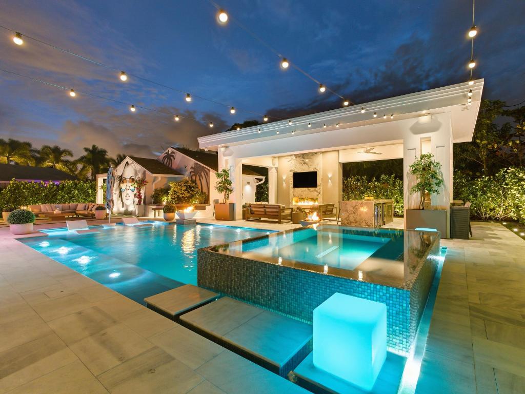 SEACREST PARK - Residential Lease