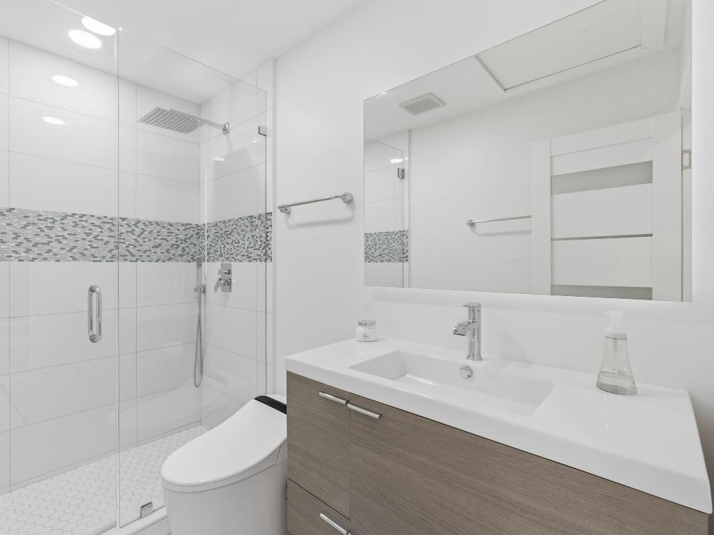 SEACREST PARK - Residential Lease