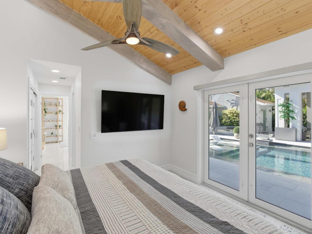 SEACREST PARK - Residential Lease