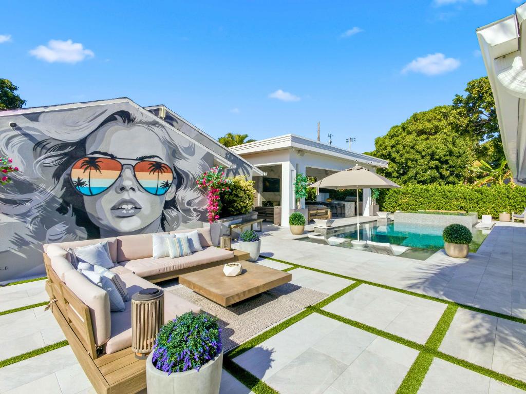 SEACREST PARK - Residential Lease