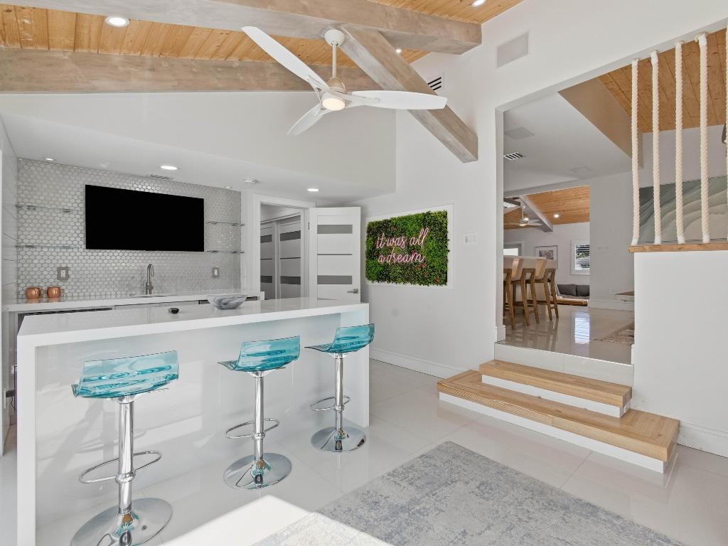 SEACREST PARK - Residential Lease