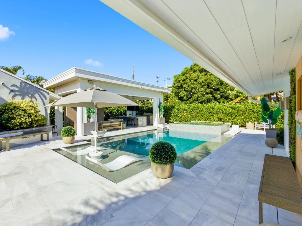 SEACREST PARK - Residential Lease