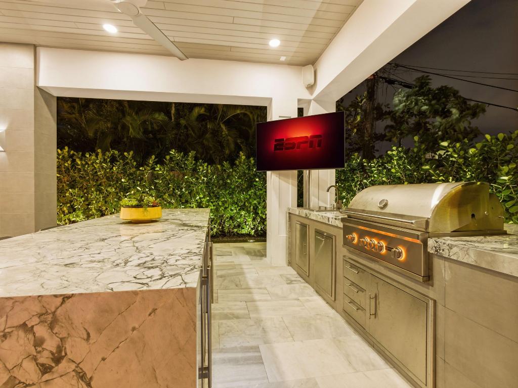 SEACREST PARK - Residential Lease