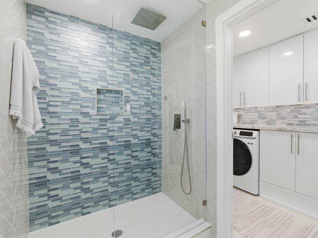 SEACREST PARK - Residential Lease