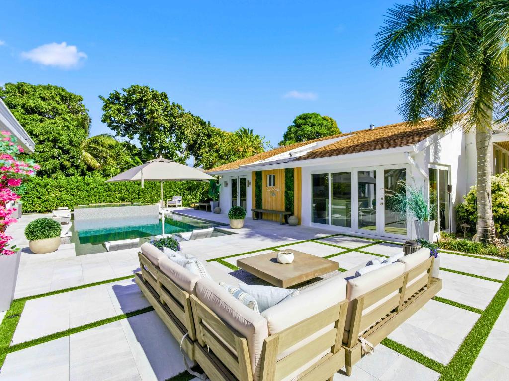 SEACREST PARK - Residential Lease