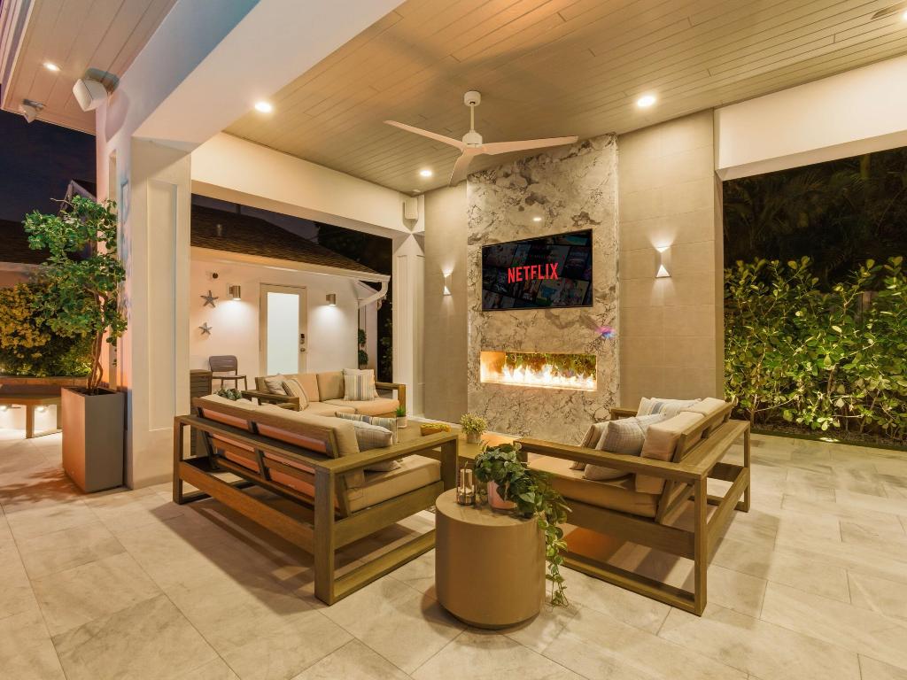 SEACREST PARK - Residential Lease