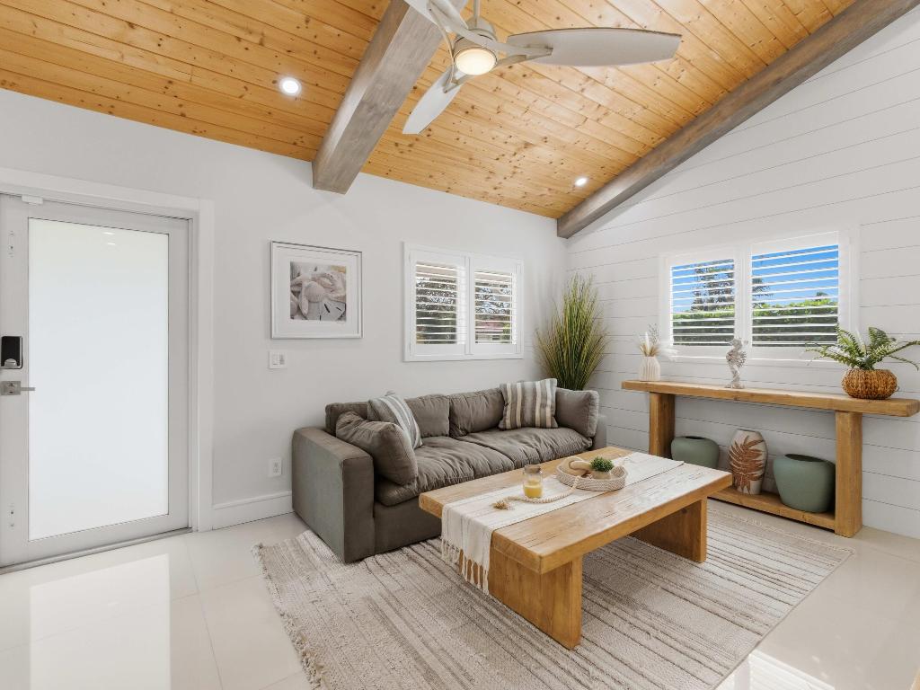 SEACREST PARK - Residential Lease