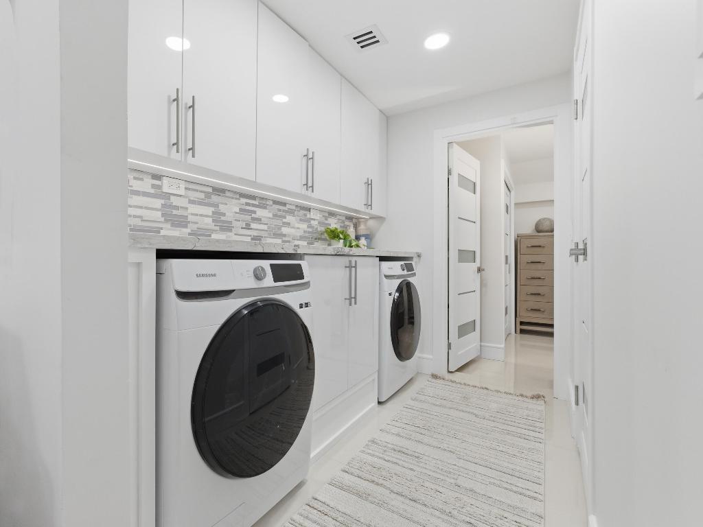 SEACREST PARK - Residential Lease