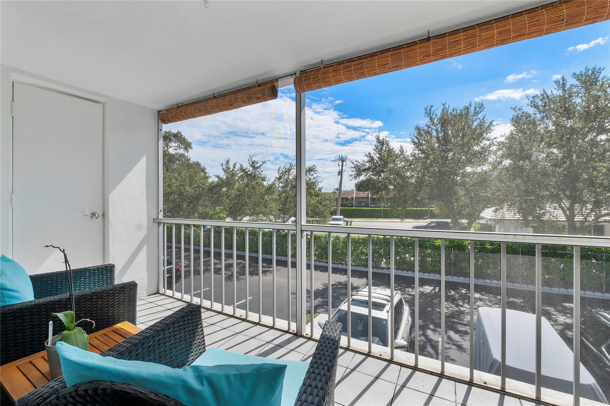 Bay Colony Club - Residential