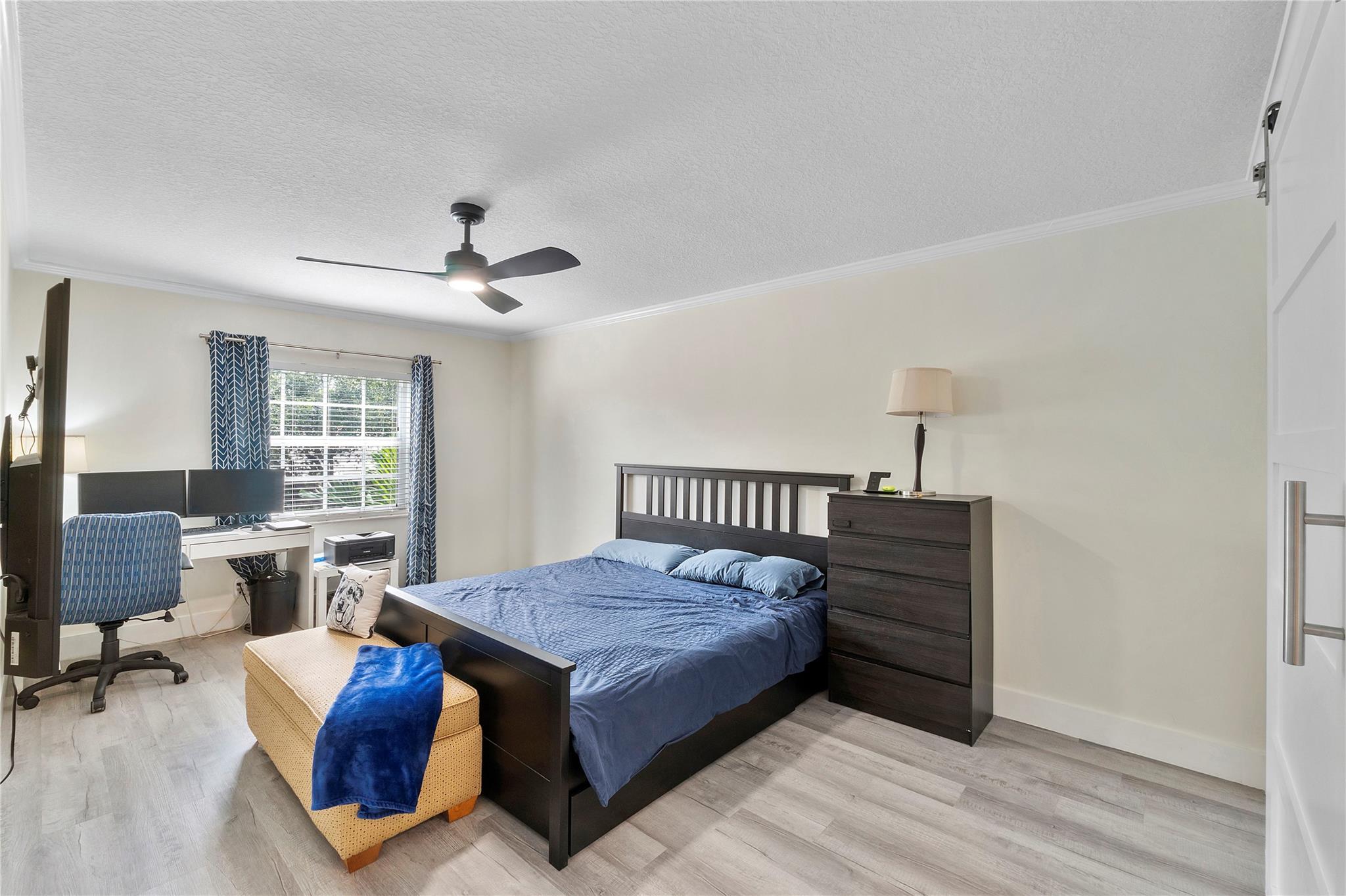 Bay Colony Club - Residential