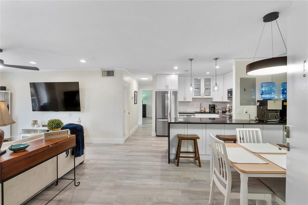 Photo of 6205 Bay Club Drive #3, Fort Lauderdale, FL 33308 (MLS # F10533242)