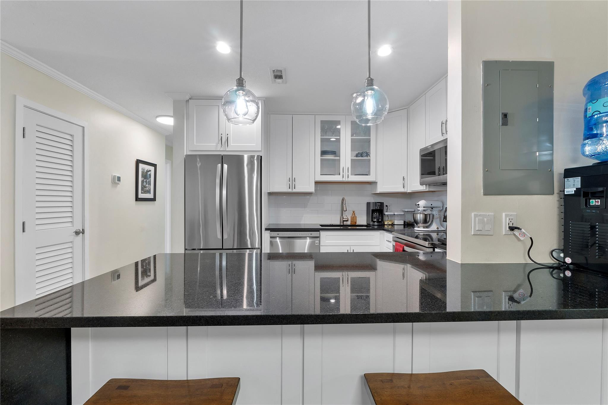 6205 Bay Club Drive 3