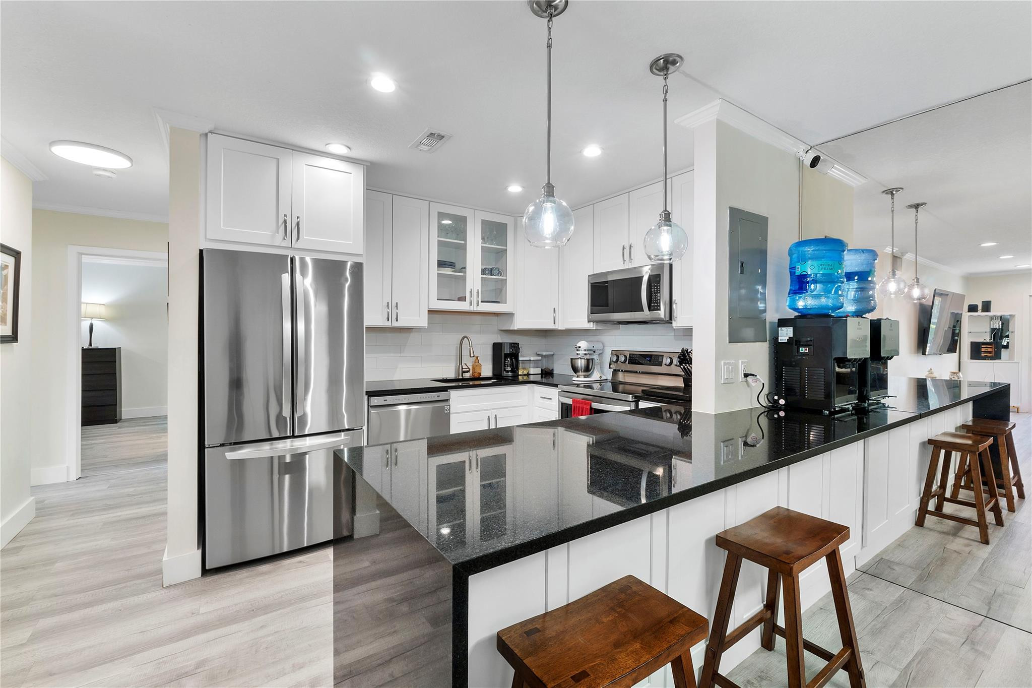 6205 Bay Club Drive 3