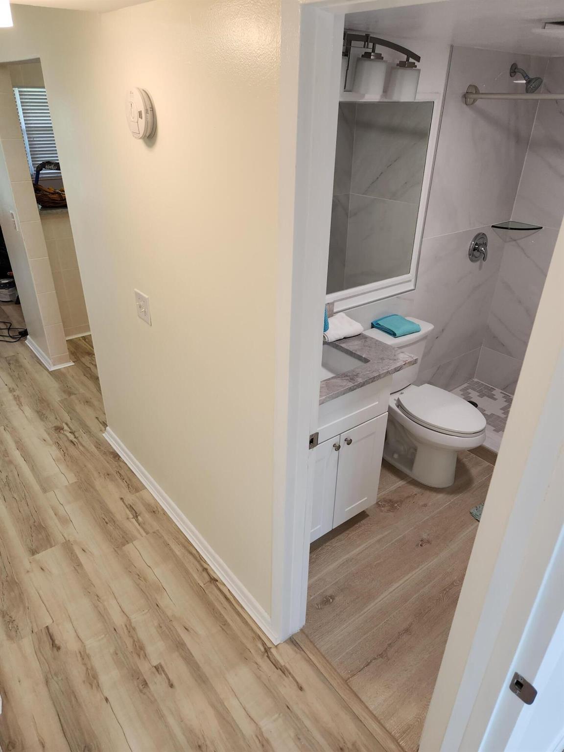 SUFFOLK AT CENTURY VILLAG - Residential Lease