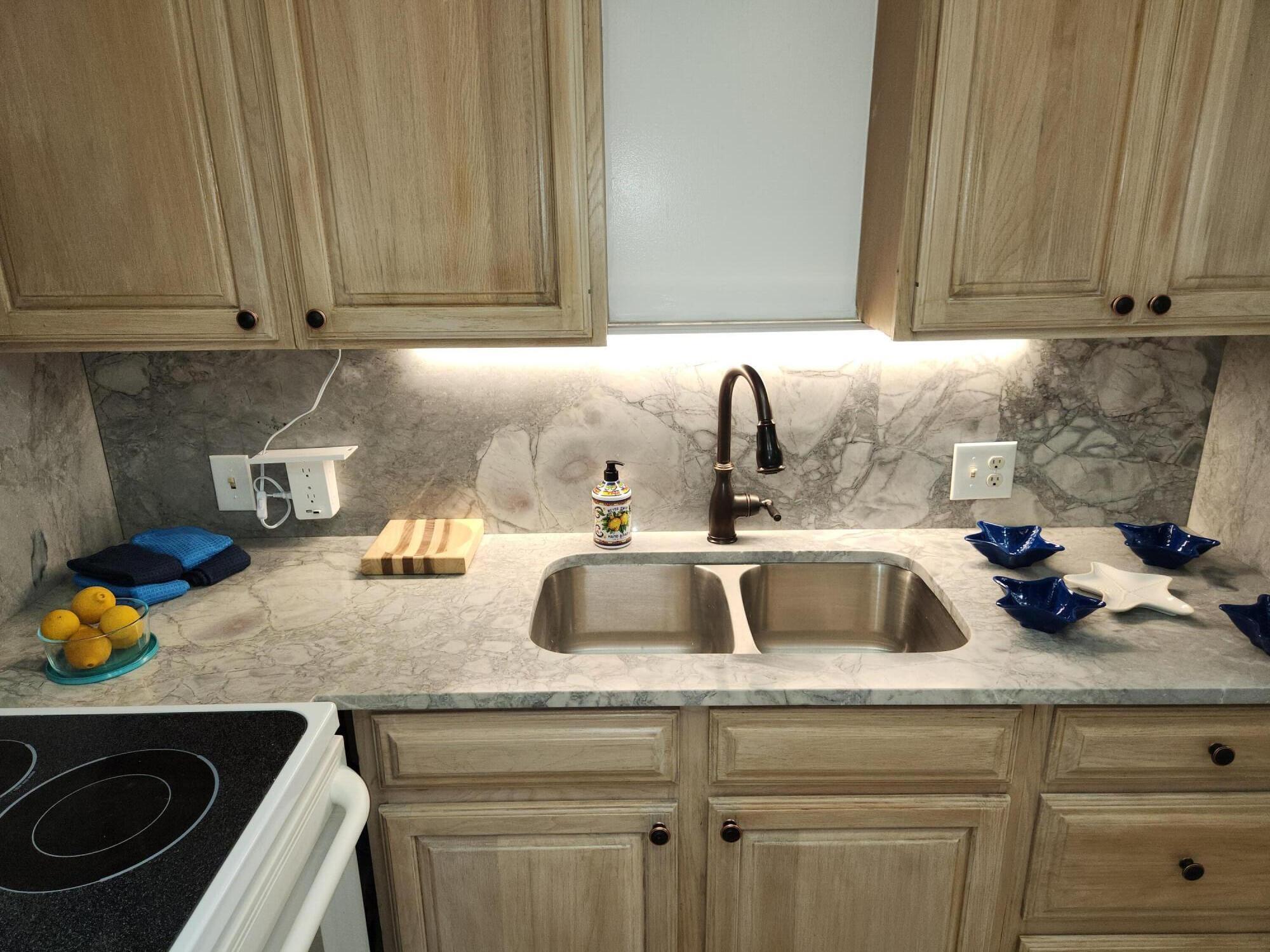 SUFFOLK AT CENTURY VILLAG - Residential Lease