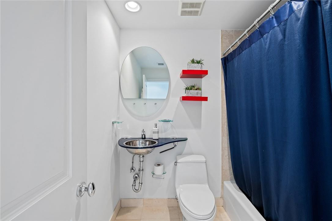 Lauderdale Isles 2 35-33 - Residential