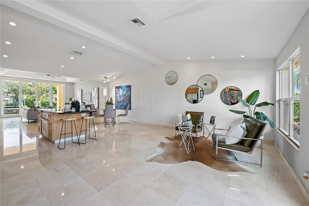 Lauderdale Isles 2 35-33 - Residential