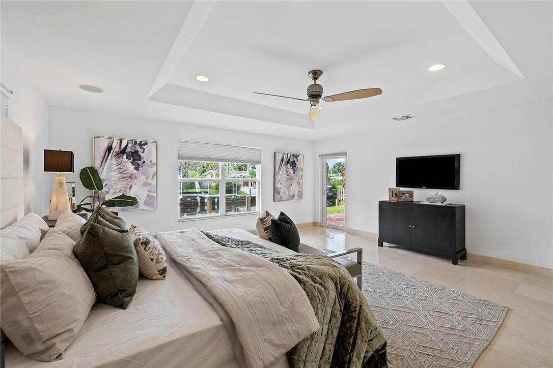 Lauderdale Isles 2 35-33 - Residential