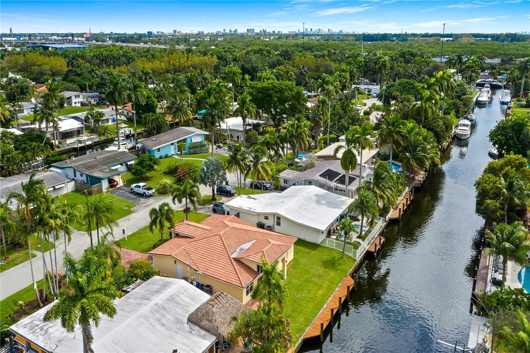 Lauderdale Isles 2 35-33 - Residential