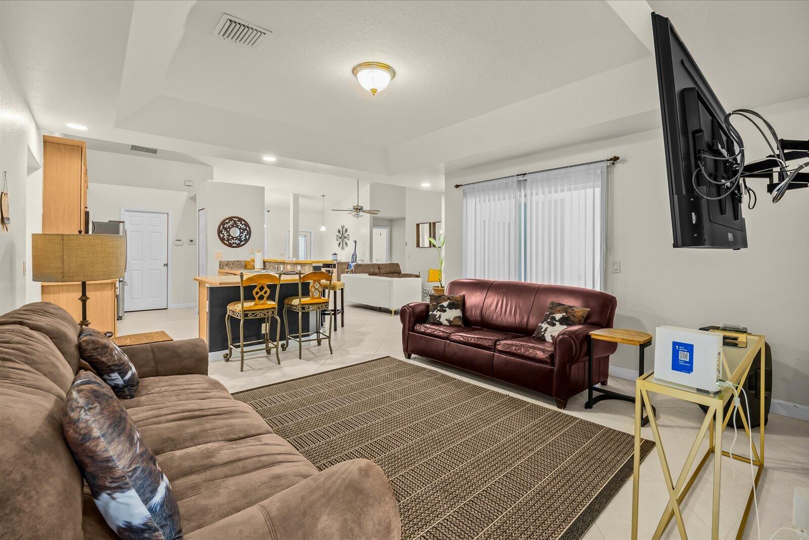 PORT ST LUCIE SECTION 8 - Residential