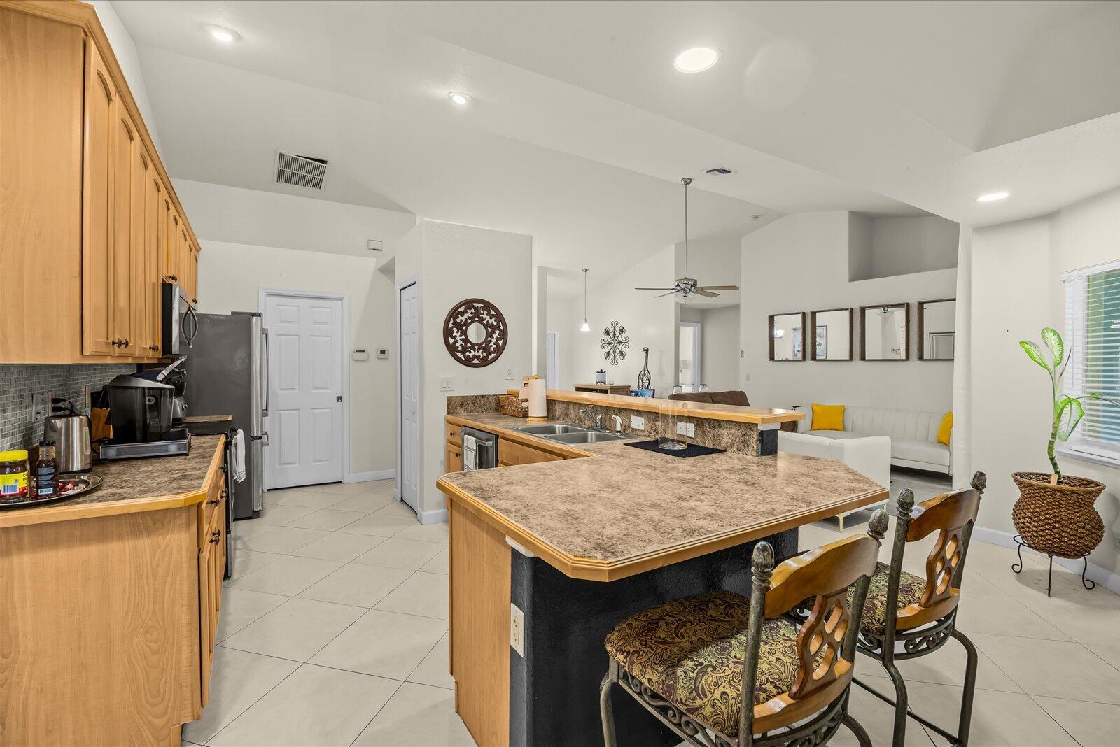 PORT ST LUCIE SECTION 8 - Residential