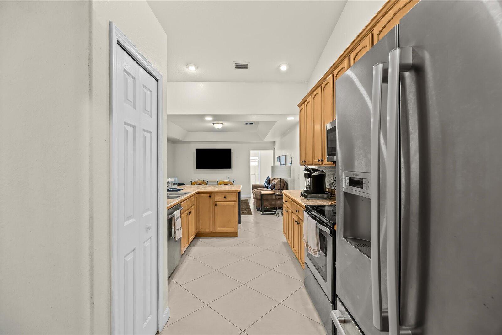 PORT ST LUCIE SECTION 8 - Residential