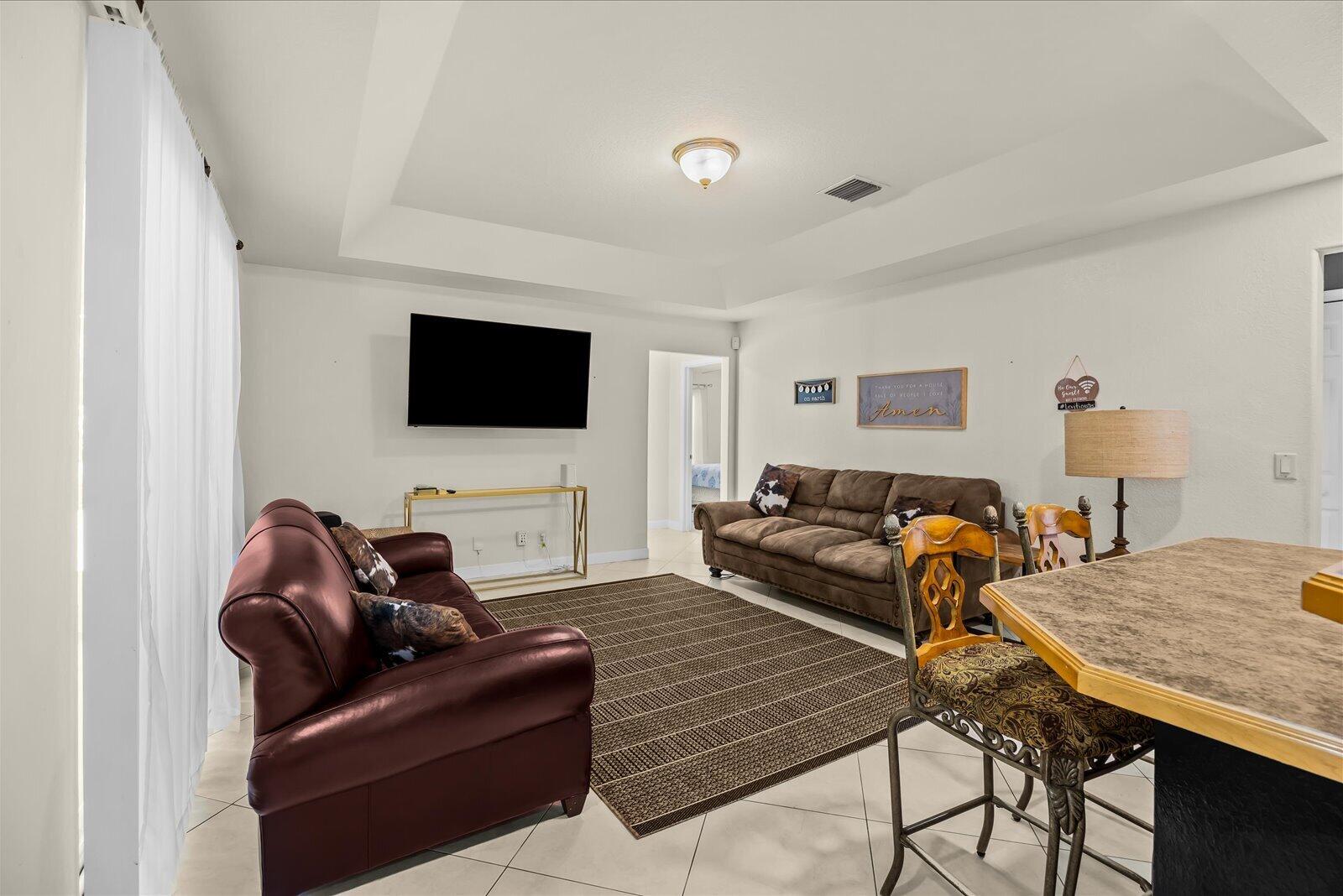 PORT ST LUCIE SECTION 8 - Residential